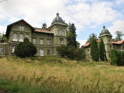 Město plánuje odvodnění Hückelových vil