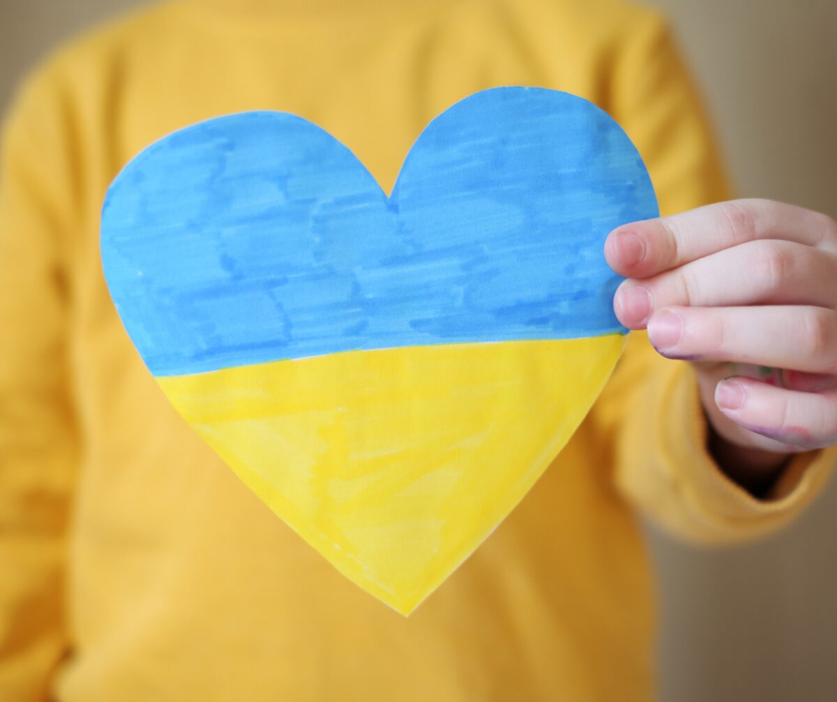 Srdce v barvách ukrajinské vlajky