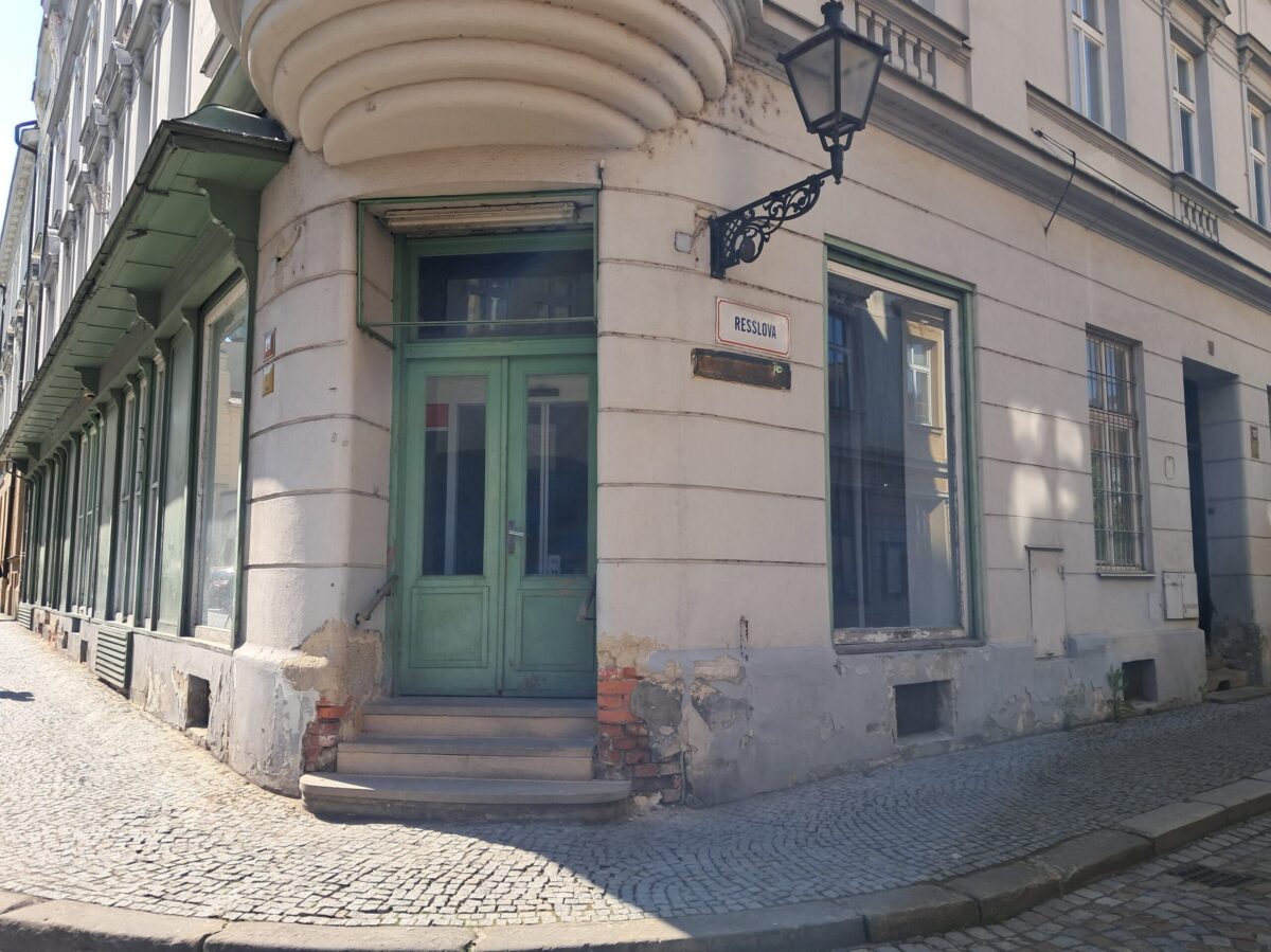 Dům na Resslově ulici před rekonstrukcí