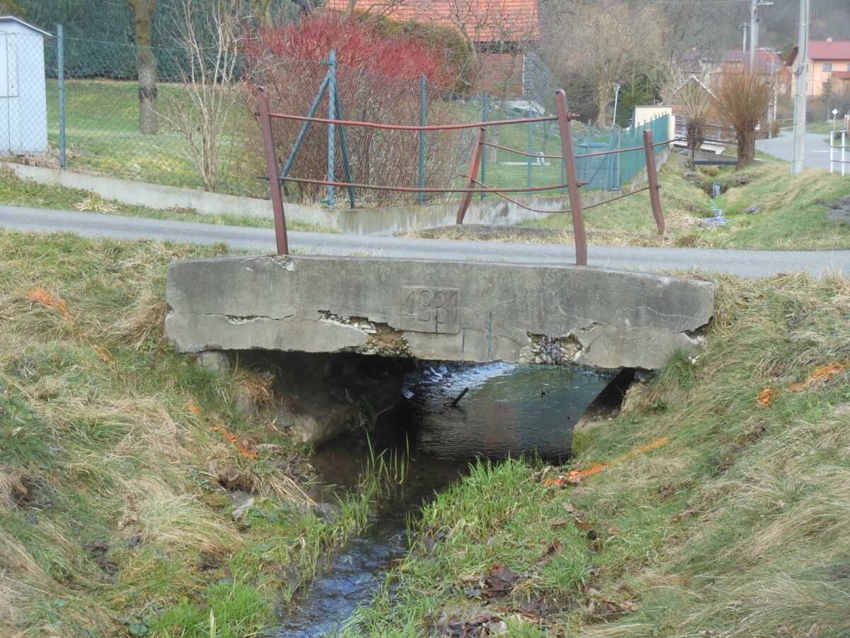 propustek ve Straníku před rekonstrukcí