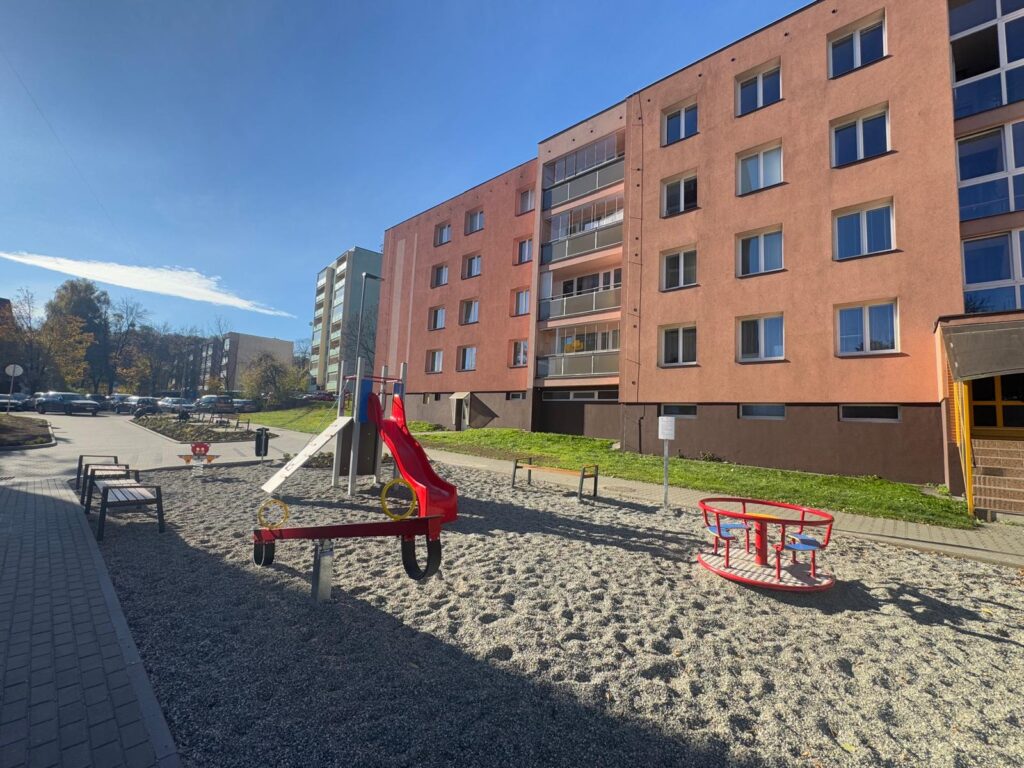 Sídliště Nerudova po II. etapě revitalizace