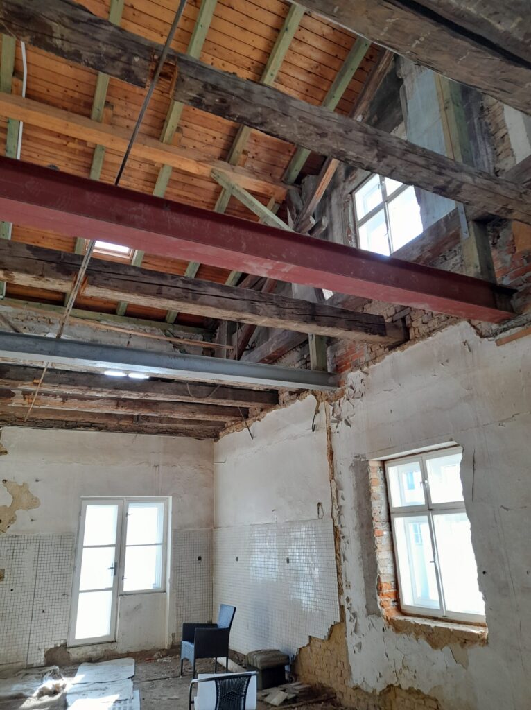 Prostory, v domě U Anděla, kde se budují nové byty