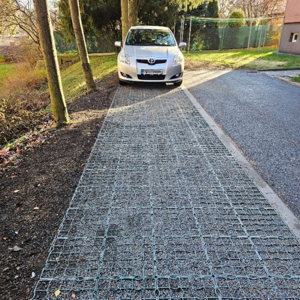 Opravená Vančurova ulice