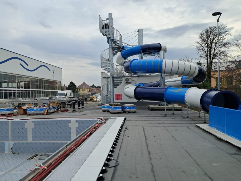 Rekonstrukce venkovního bazénu