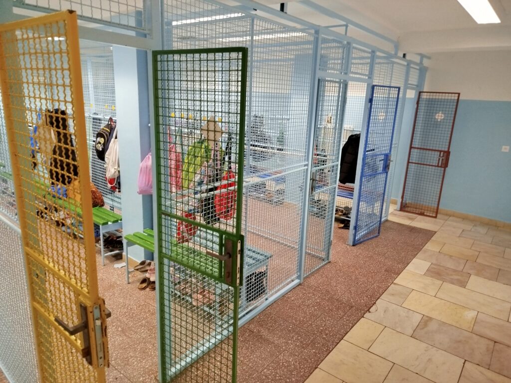 Šatny na ZŠ Komenského 68